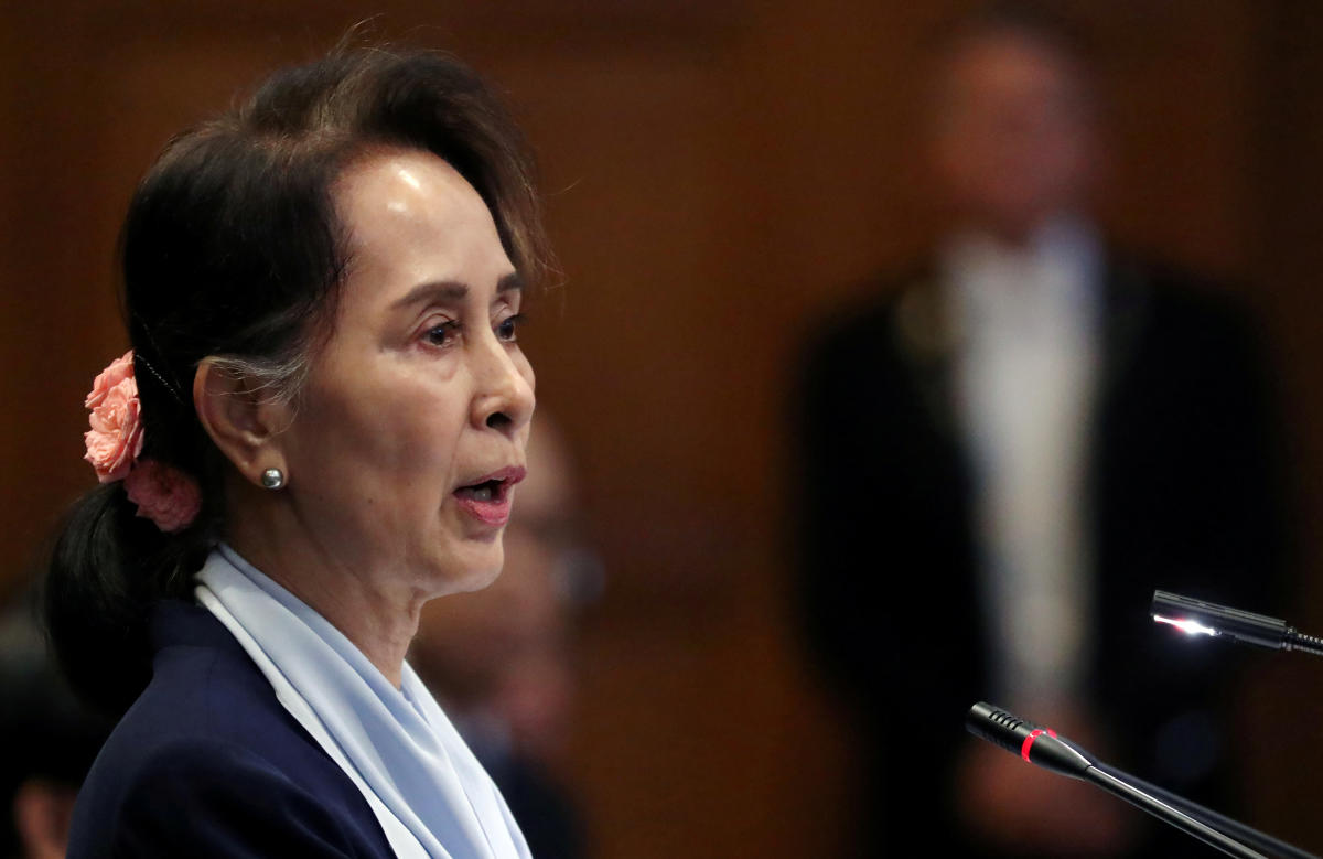 aung san suu kyi,-1583940811.jpg