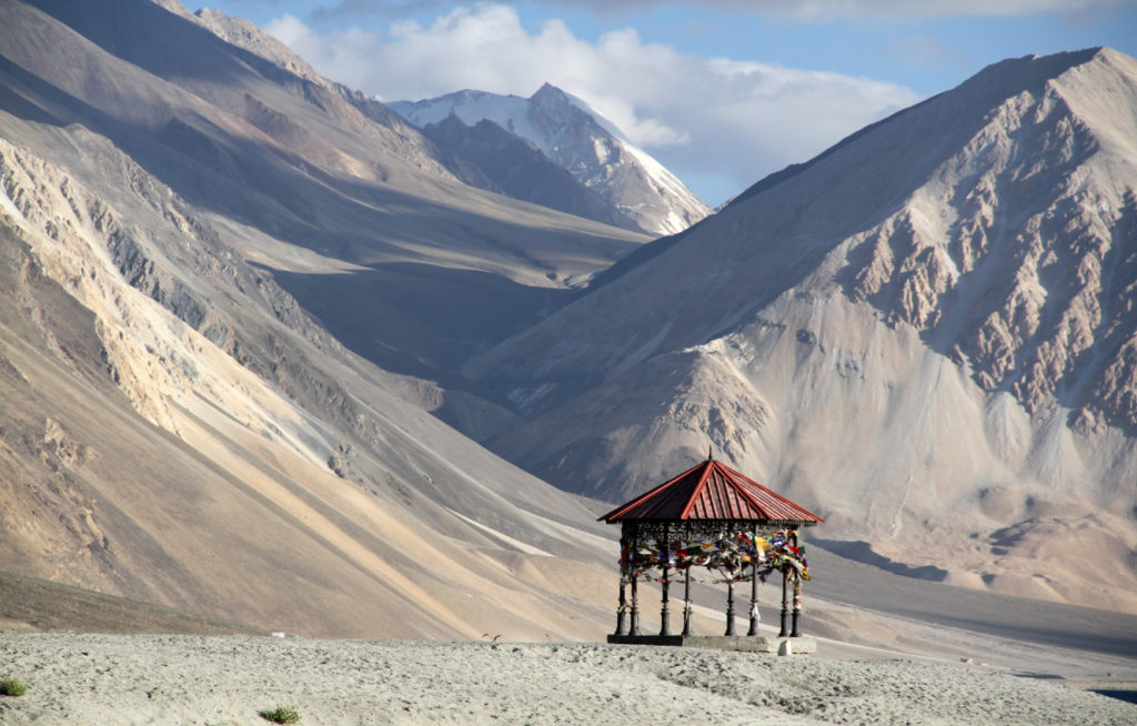 hight-mountains-near-the-india-china-border-landscape-1-1024x654.jpg