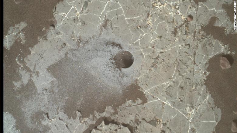 220117145006-02-curiosity-rover-mars-carbon-exlarge-169.jpg